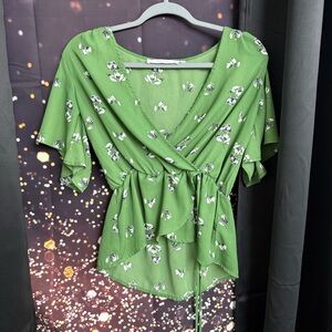 ASTR The Label Faux Wrap Green Floral Top size Small